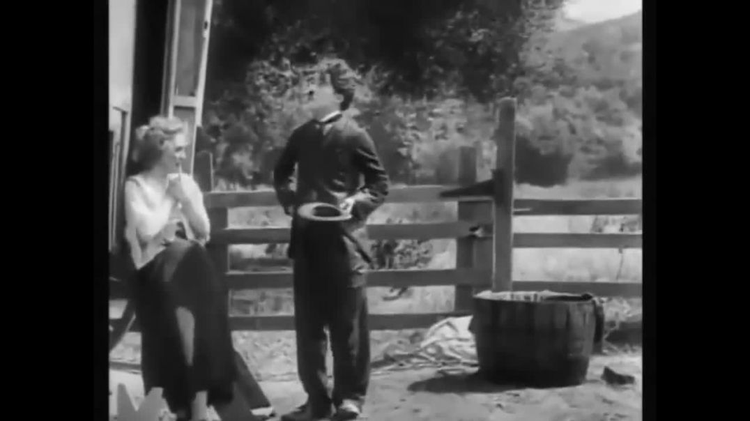 ⁣Charlie Chaplin Comedy The Vagabond (1916)