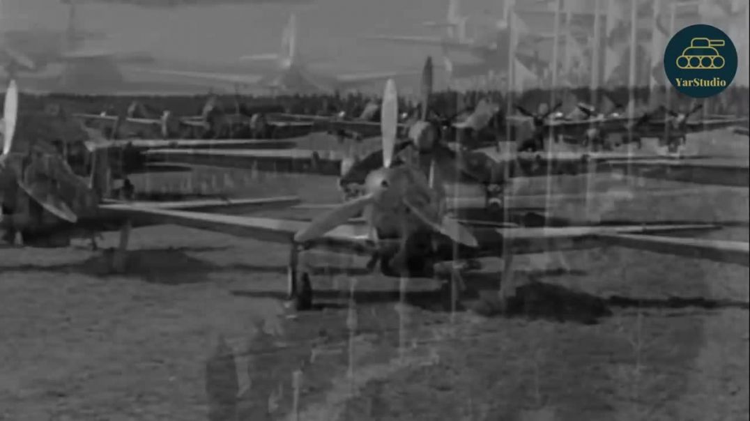 Сразу ДВЕ Звезды Героя Советского Союза вручили 1 мая 1945 года летчику Мусе Гарееву