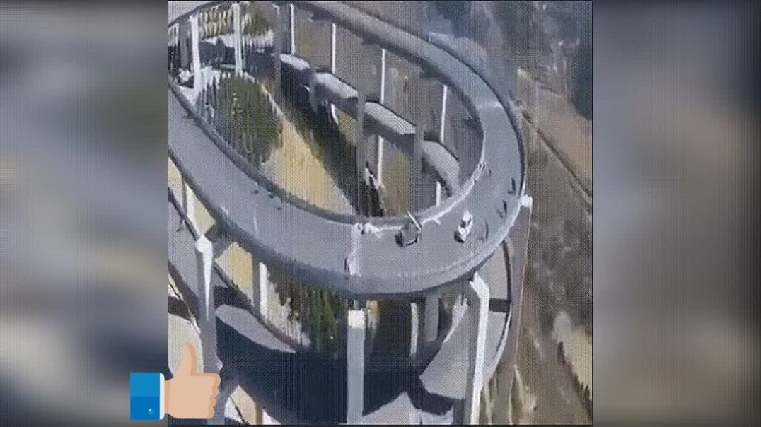 Автомобильный трёхэтажный мост