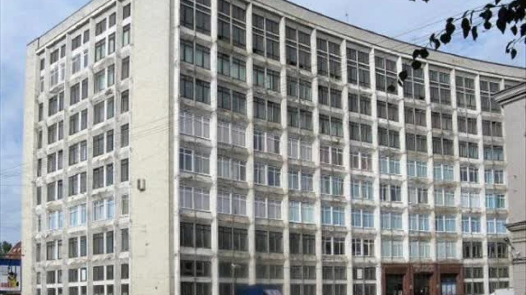 9ти этажное здание колледжа в СПб в 2006 году