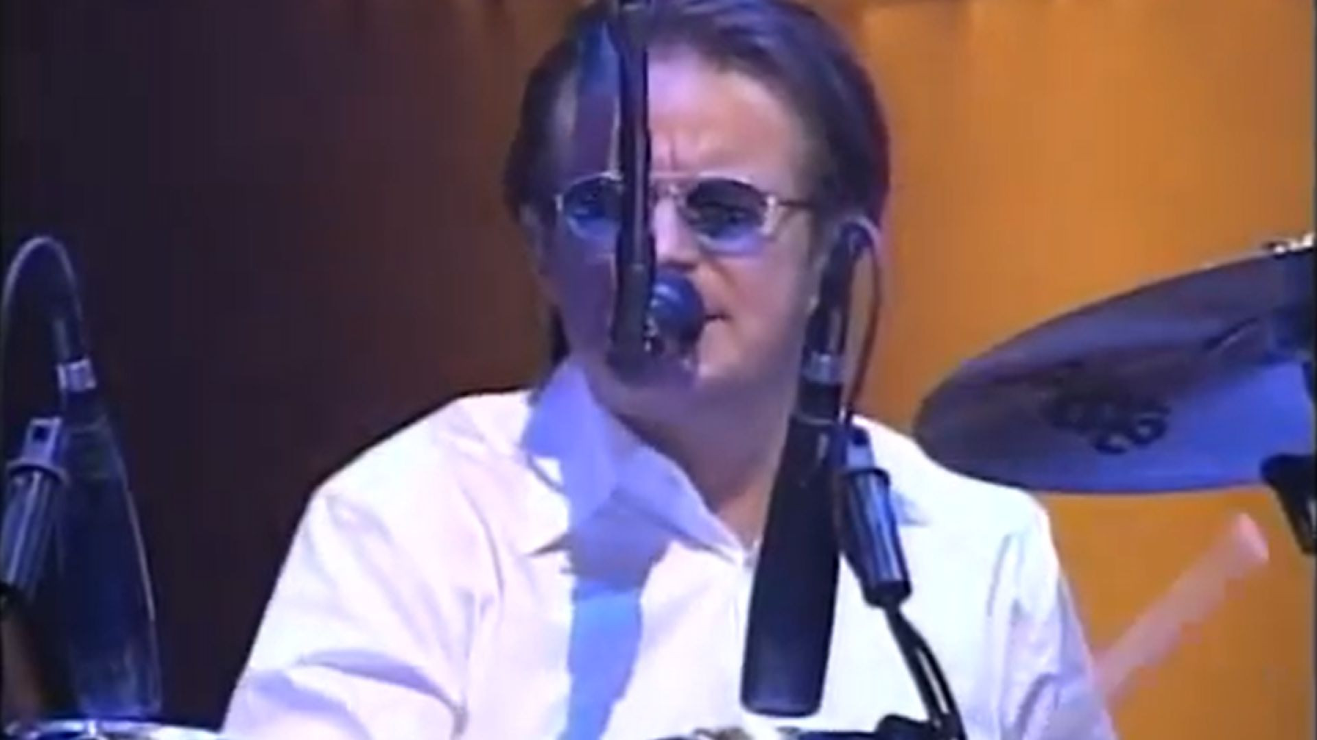 Eagles perform Hotel California at the 1998 Rock