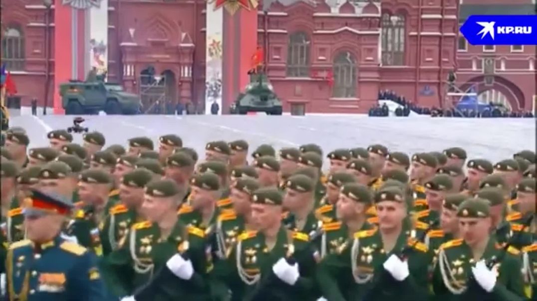 Танк Т-34 на Параде Победы на Красной площади 9 мая 2022