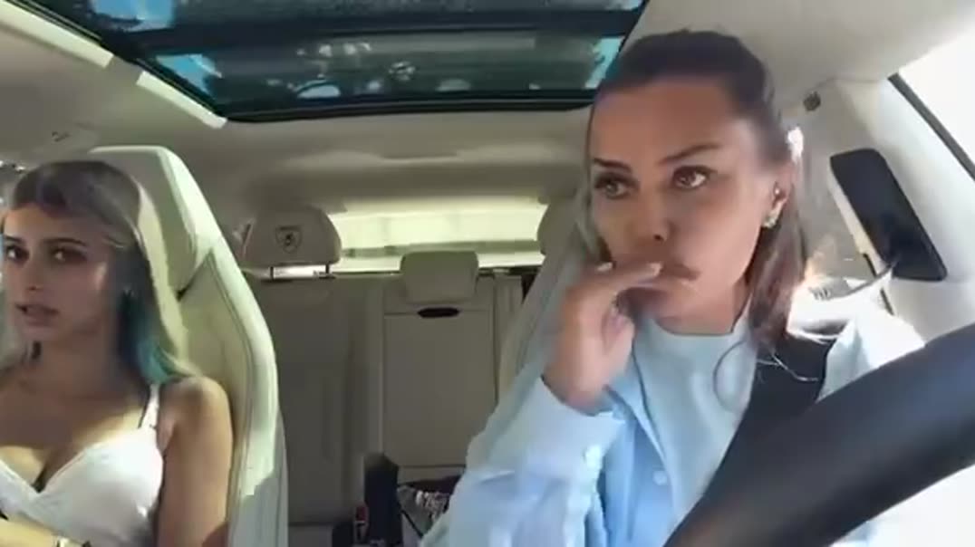 Из салона спорткара 🚗💅