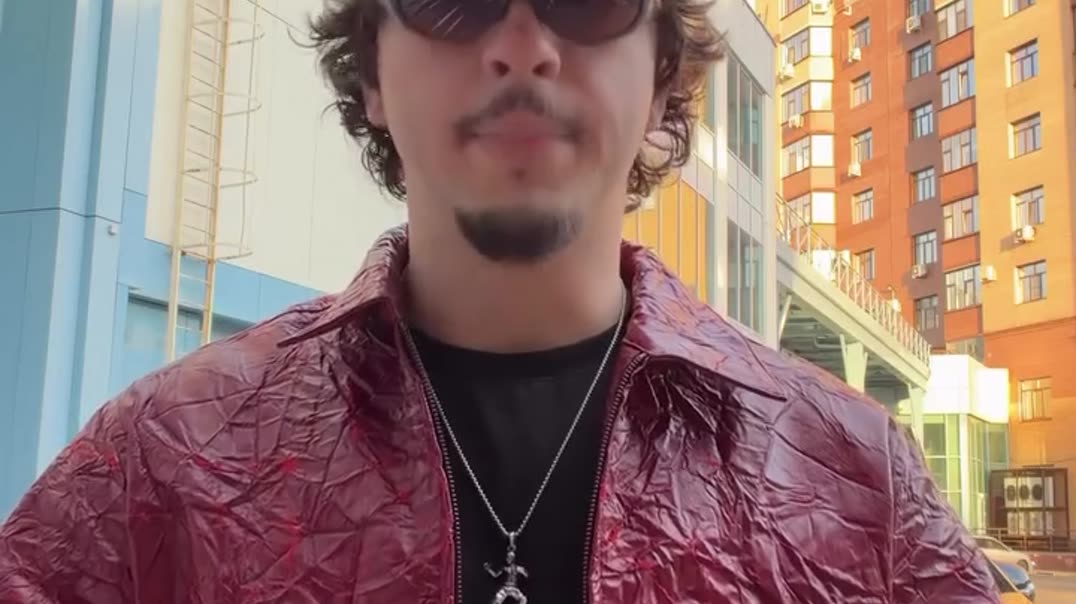 ⁣Забавный тренд с образом Егора Крида 🕶️🔥