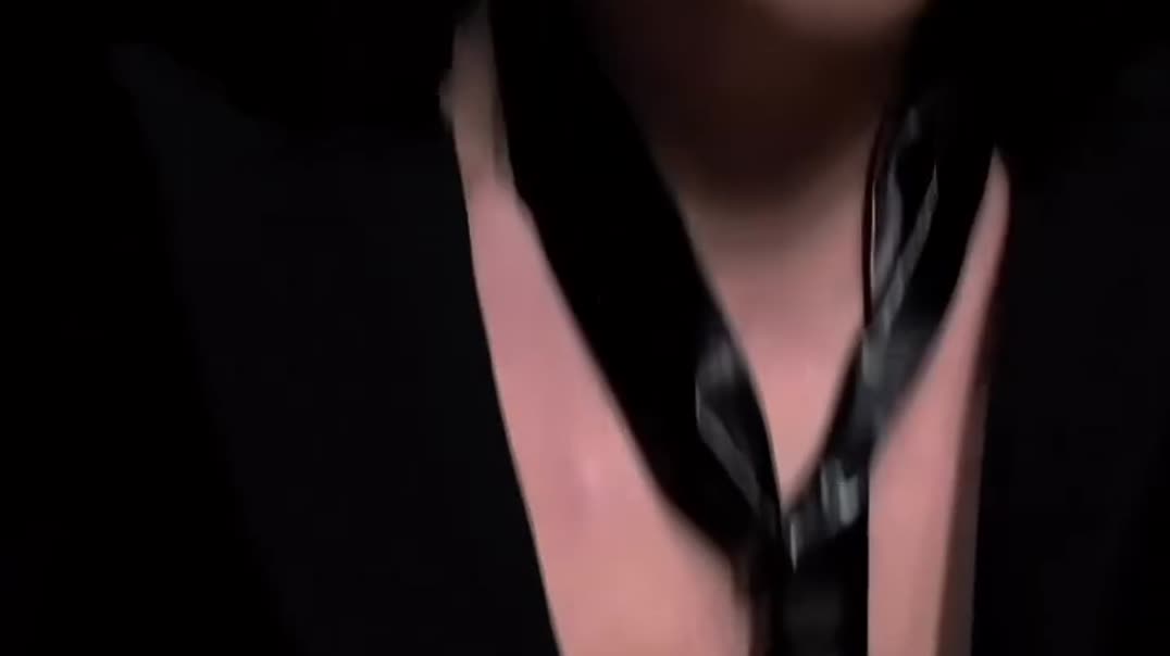 Эффектное дефиле🖤👠