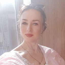 Елена Бережная